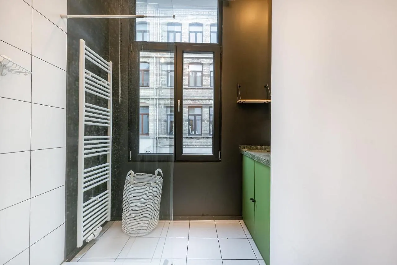 Cozy Apartment With Terrace In The Heart Of Antwerp 0*,